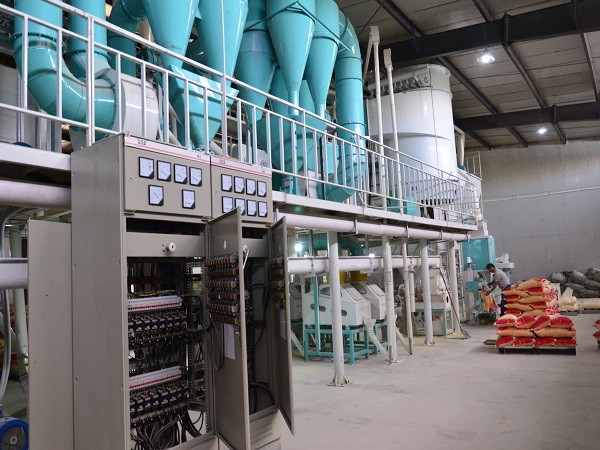 <a href=http://m.jnkuohang.cn/product/ target=_blank class=infotextkey>玉米深加工設備</a>